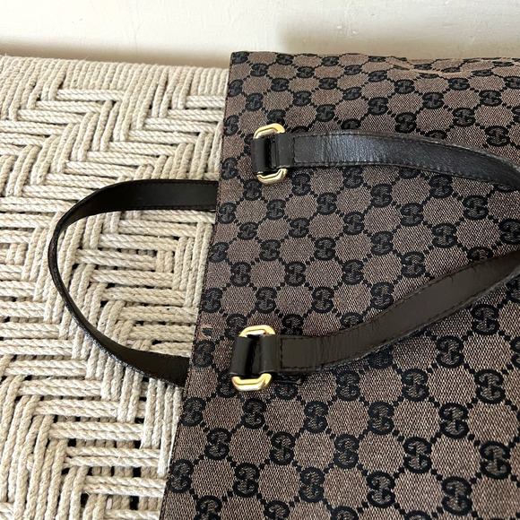 GUCCI GG Supreme Dark Brown Canvas and Leather Tote - Picture 11 of 16